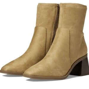 Anne Klein "Flex" Tan/Brown Stretchy Tall Ankle Boots – Size 8.5